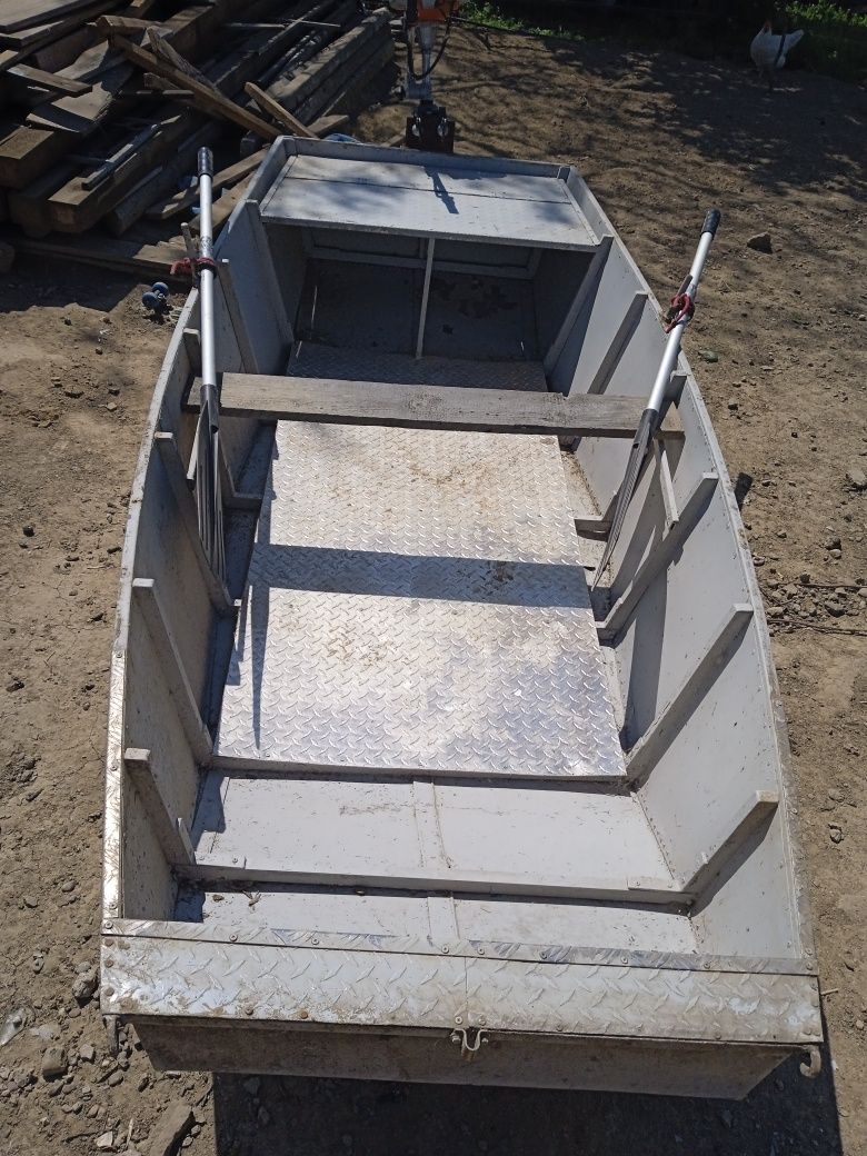 Barcă cu motor , vâsle aluminiu