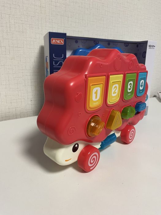 Занимателно таралежче - POP UP играчка, изскачащи животни