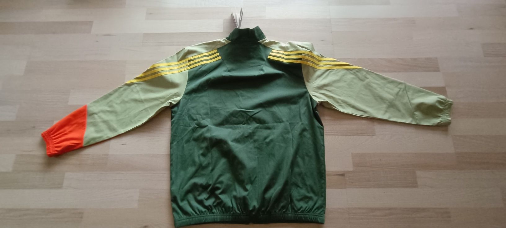 Горница,яке Adidas