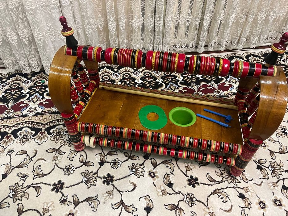 Бешик (калыбель) хамма нарсасо бор