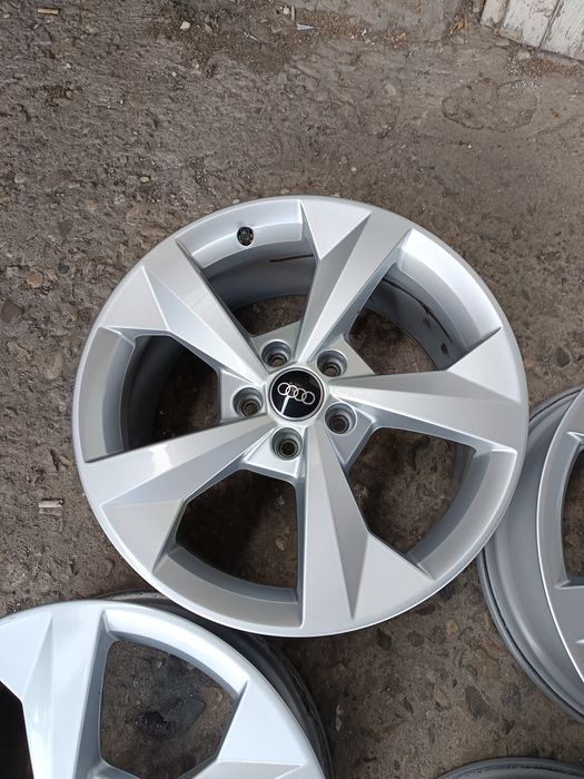18ц.Оригинални джанти за Ауди 5х112