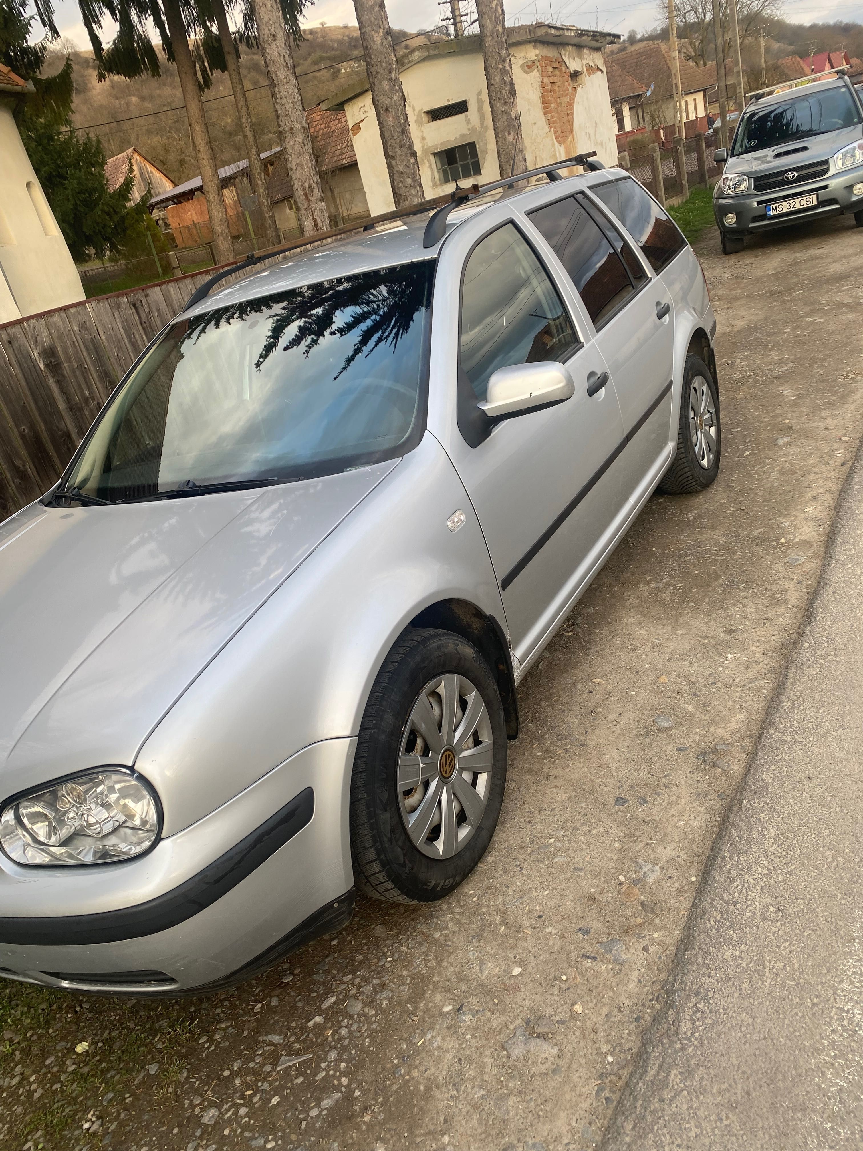 Vând golf 4 1.9 tdi