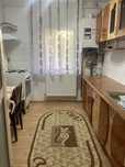 Inchiriez apartament decomandat