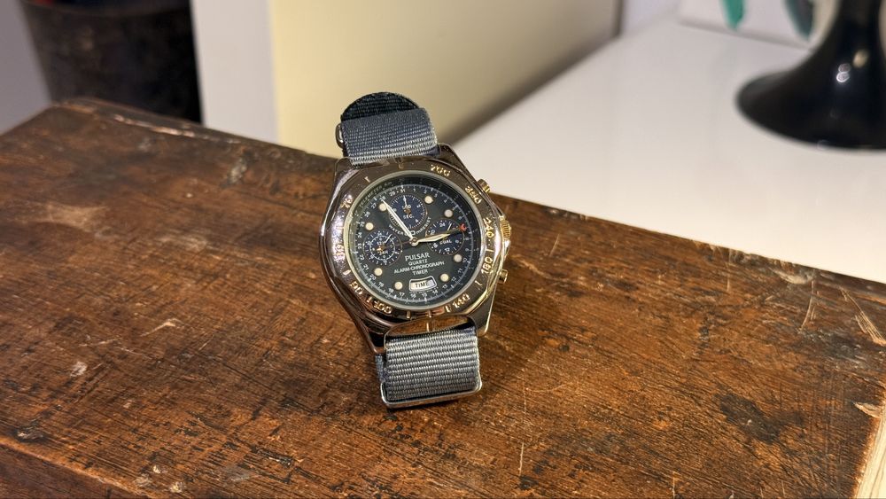 Ceas Pulsar chronograph alarma n945-6a40 gri superb de colectie