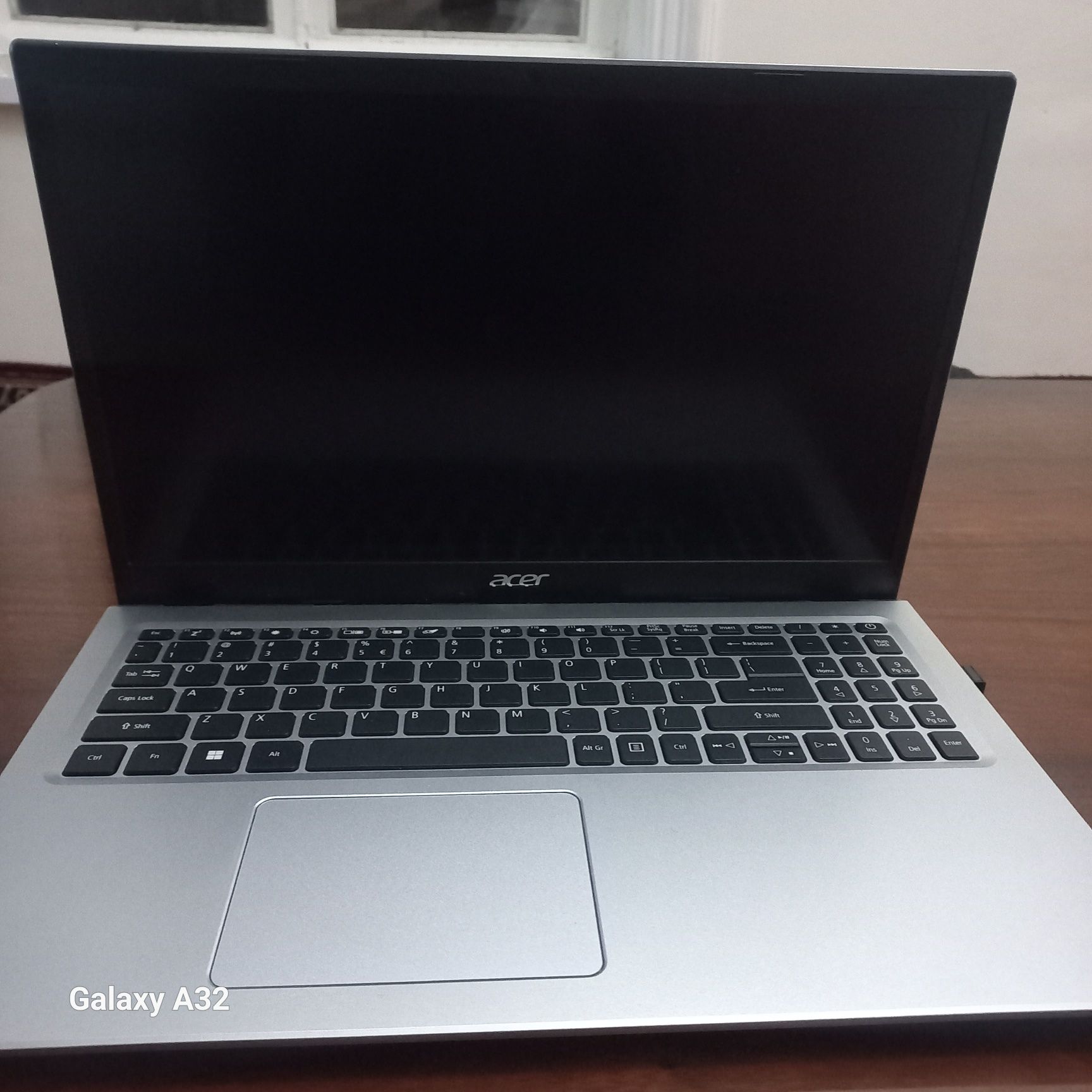 Acer noutbook ideal xolatda 256 gb