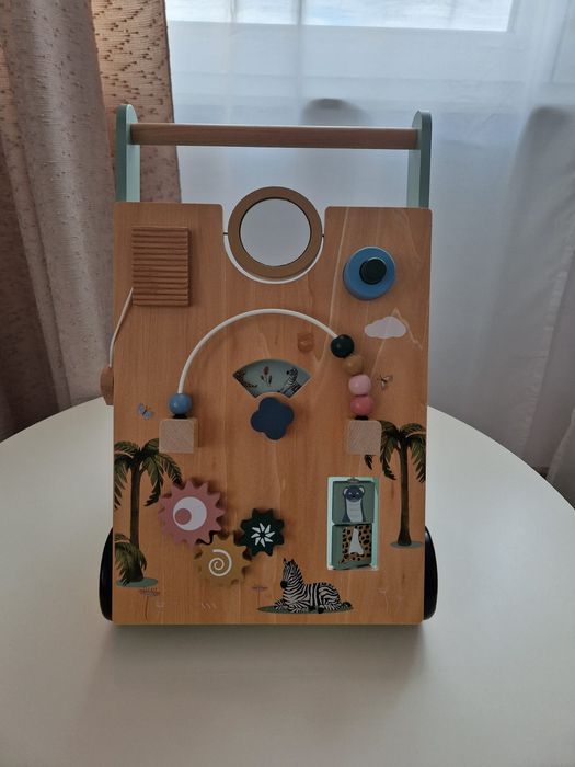 Antemergator din lemn