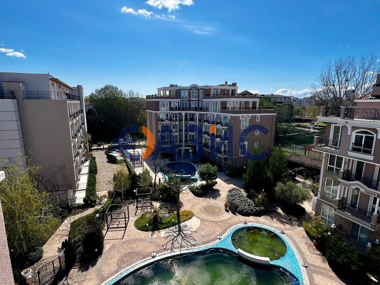 Продава се Тристаен апартамент в к.к. Слънчев бряг - 91 кв.м за 1418 €/кв.м - Снимка #4