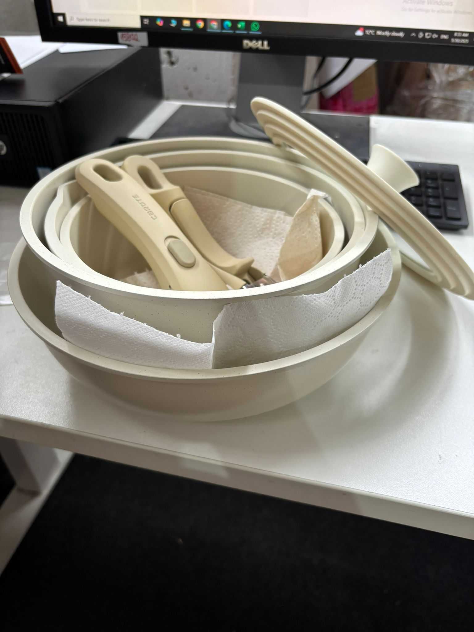 Set 4 tigai CAROTE cu manere detasabile – inductie, antiaderente