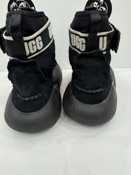 Сникърси UGG.Номер 38