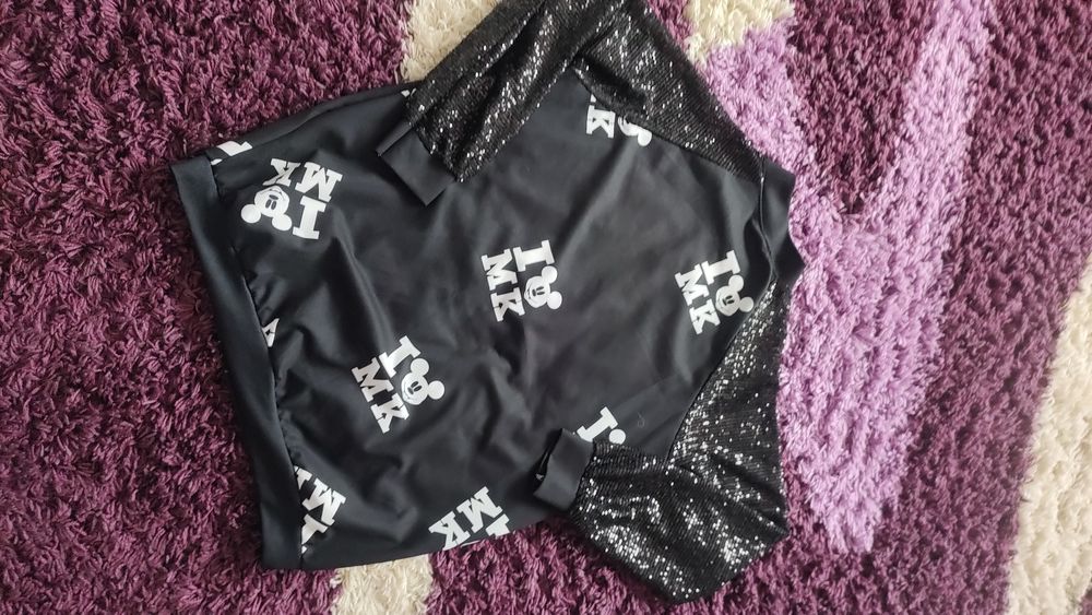 Geacă damă Mickey mouse.