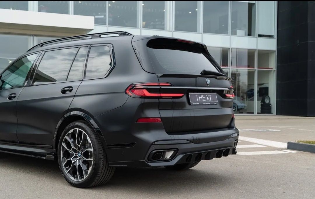 Обвес на BMW X7 рестайлинг