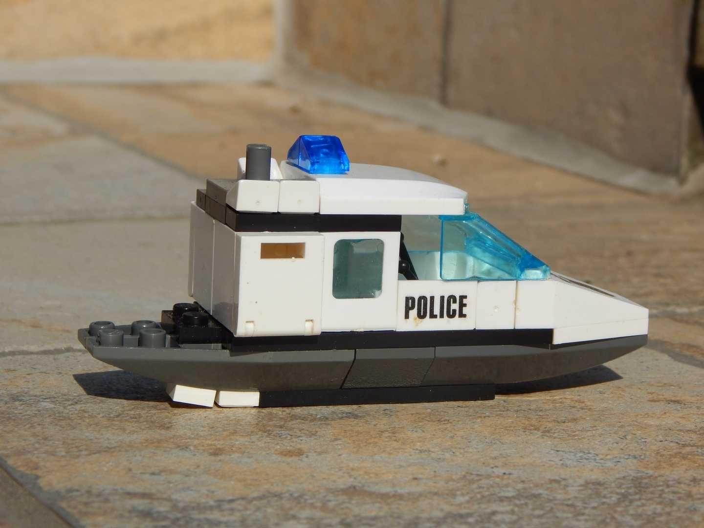 Jucarie elicopter de politie KAZI stil Lego incomplet pentru piese