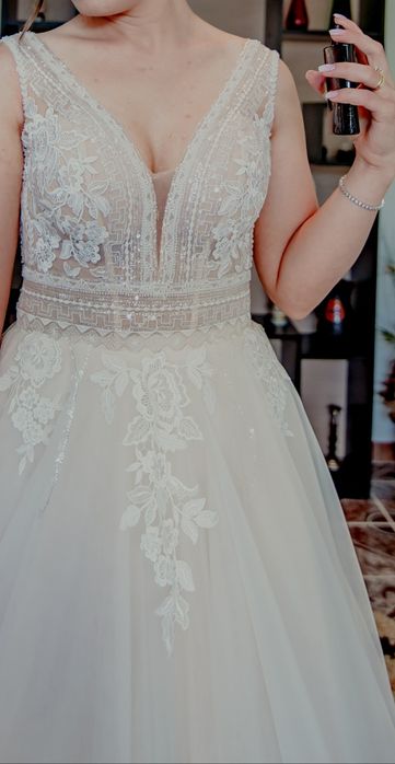 Vând rochie de mireasă