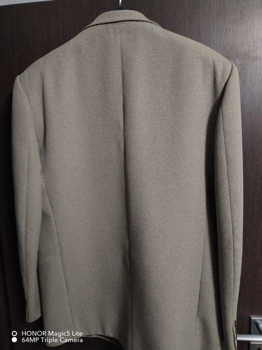 Sacou Barbatesc la 4 nasturi.