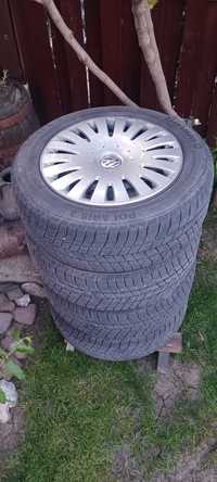 Anvelope iarna 205/55 r16 + 4 jante tablă + 4 capace originale