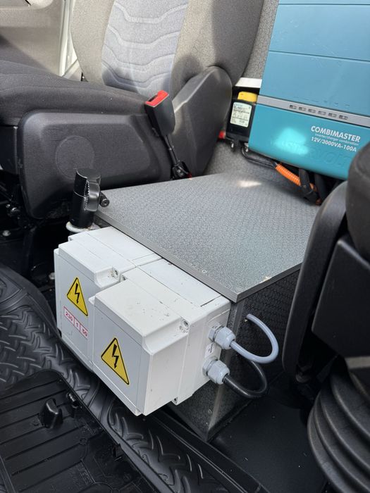 Caroserie Cub Frigorific Electric Carrier 2021  Invertor 12 - 220V -22