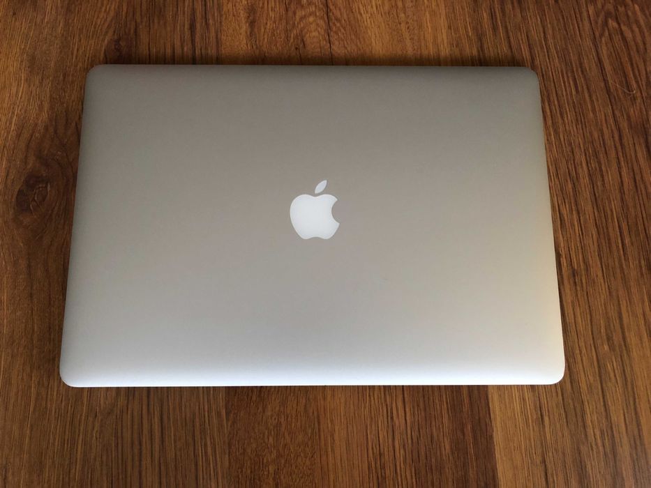 15.4 Retina Core i7 Apple MacBook Pro Mid 2015 16GB RAM/256GB SSD/Iris