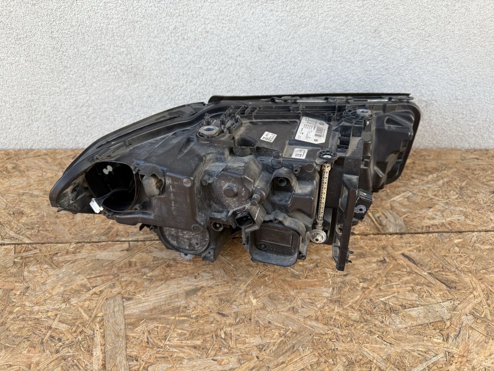 Far stanga BMW Seria5 G30 G31 LCI Facelift Full LED Adaptiv Original