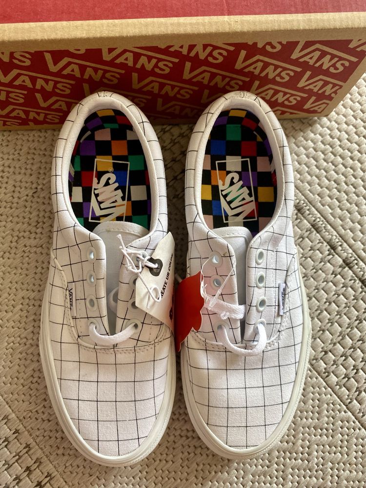 Нови Vans off the Wall, Era, U-Color, номер 35