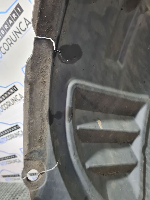 Carenaj stanga fata Nissan Juke 2010 - 2014 SUV 4 Usi (1101) CRĂPAT