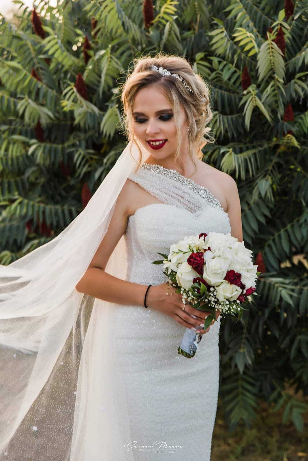 rochie de mireasa