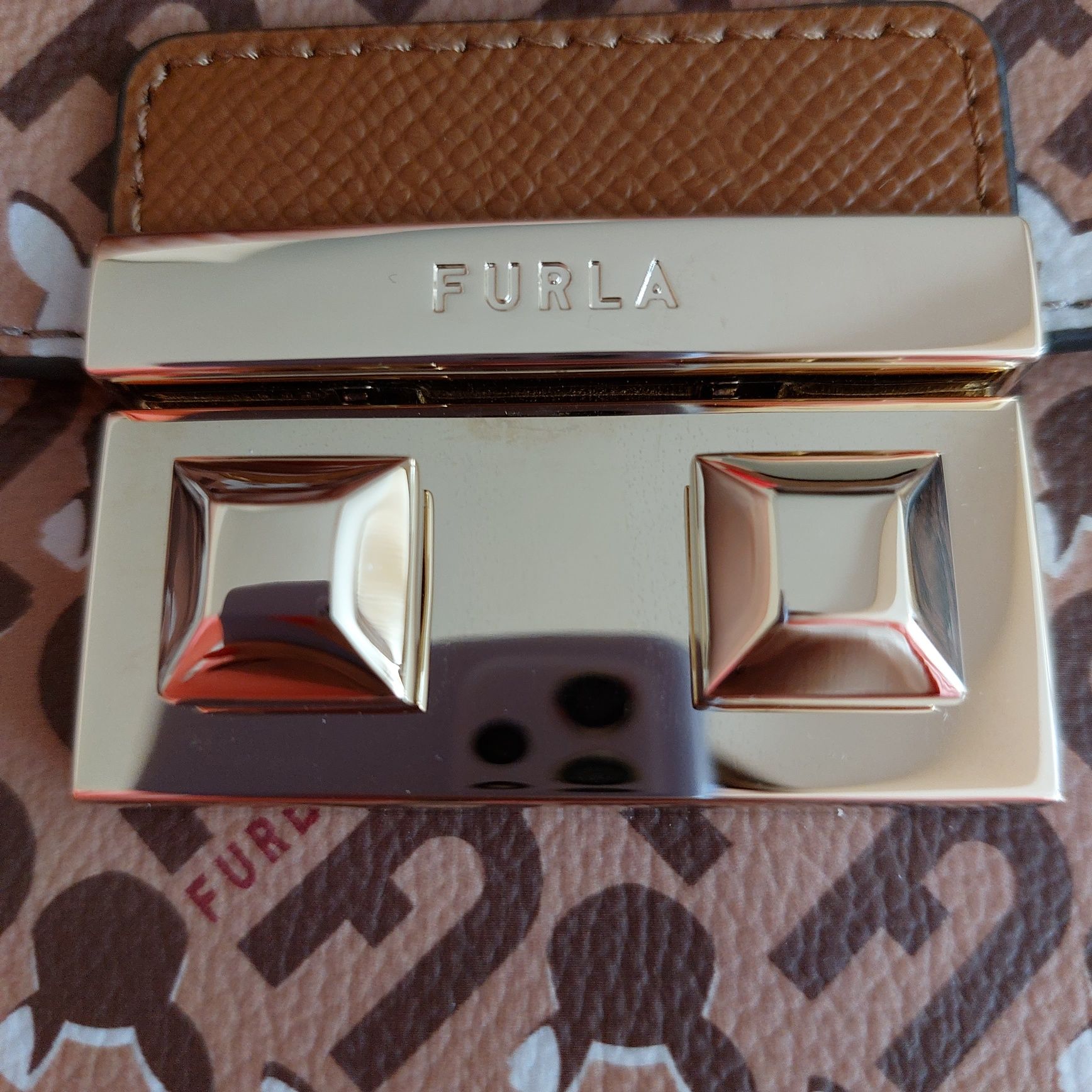 Furla Bella Top Toni Caramello Нова
FURLA Bella Top Handle Toni Carame