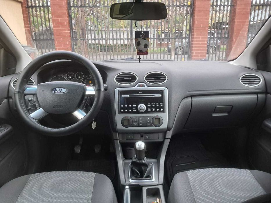 Vând Ford Focus 1.8Tdci