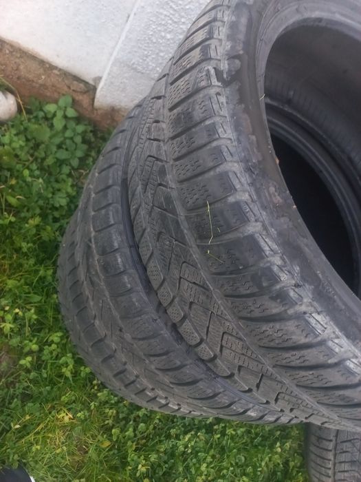 Anvelope de iarna 245 40 R19