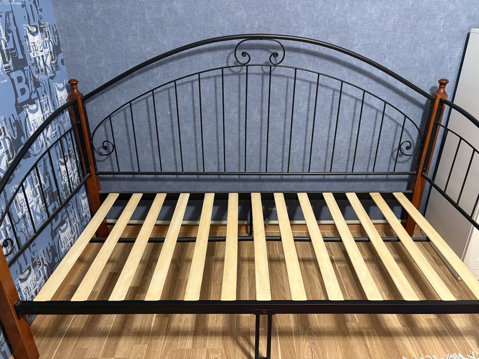 Кровать кованная. Малайзия.