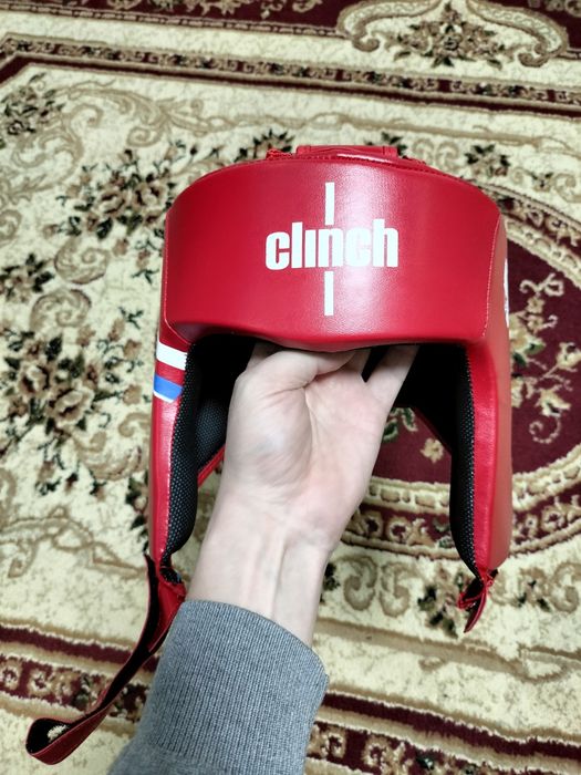 Доллар поднялся, а здесь по старой цене. Шлем Clinch новый. Размер L