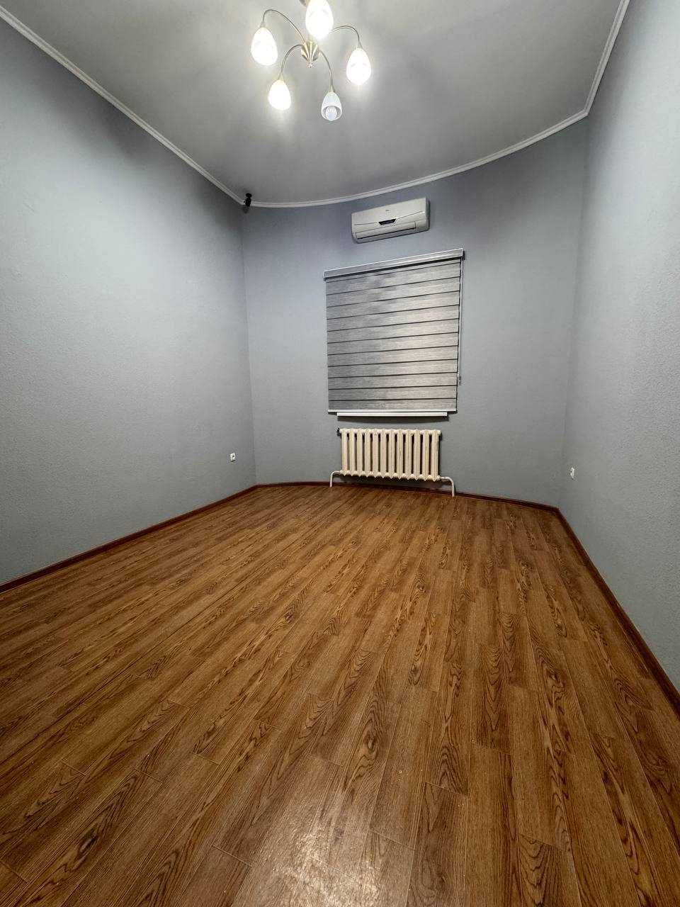 Дом-офис Госпитальный за БЦ Сигма ул.Мироншох 8-комн 150 м² 2,07-сот