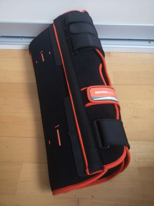 Orteza fixa de genunchi atela de imobilizare  genunchi