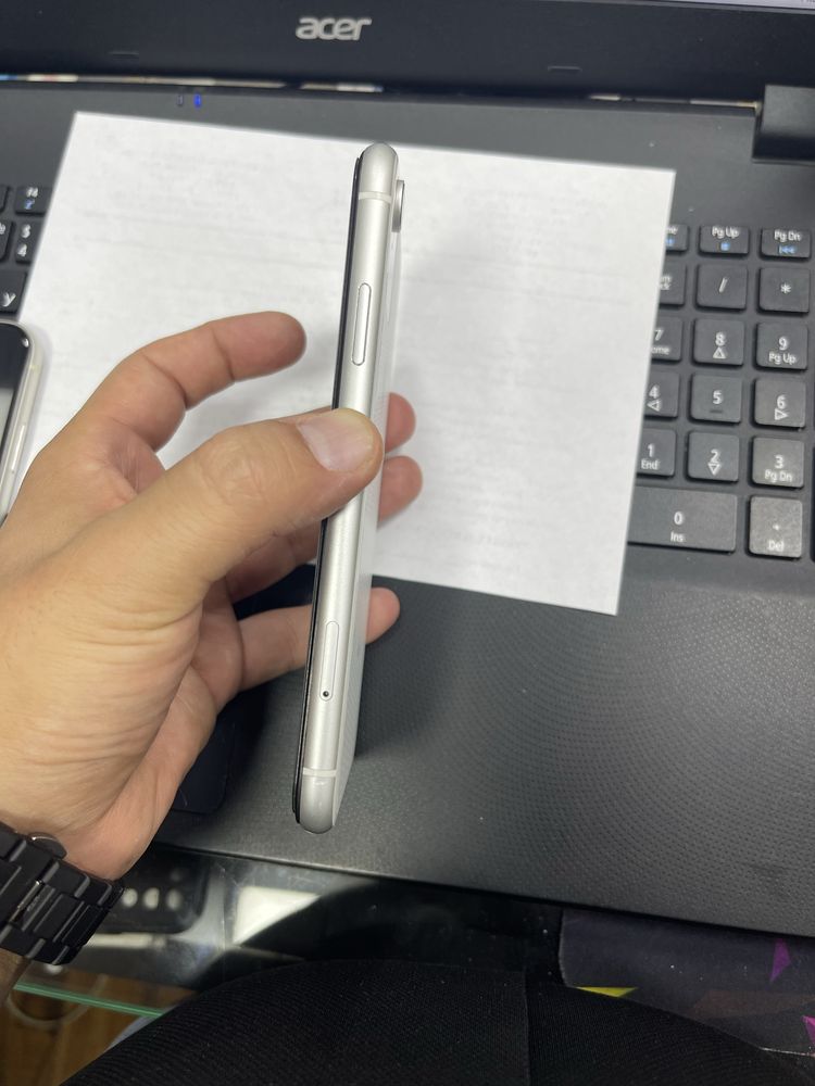 срочно сотилади Iphone xr ideal
