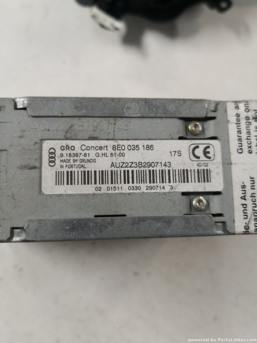 CD player auto AUDI A3 II (8P1) [ 2003 - 2013 ] OEM 8e0035186