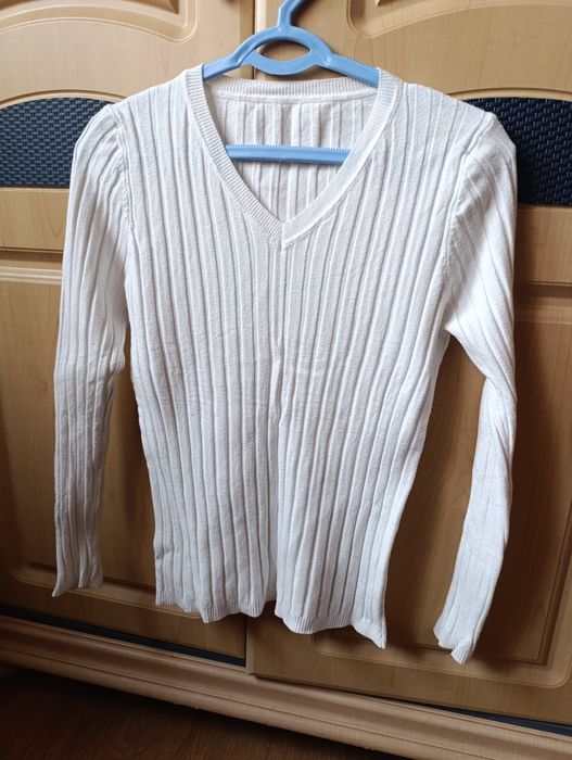 Белый свитер/свитерок и рубашка размер М