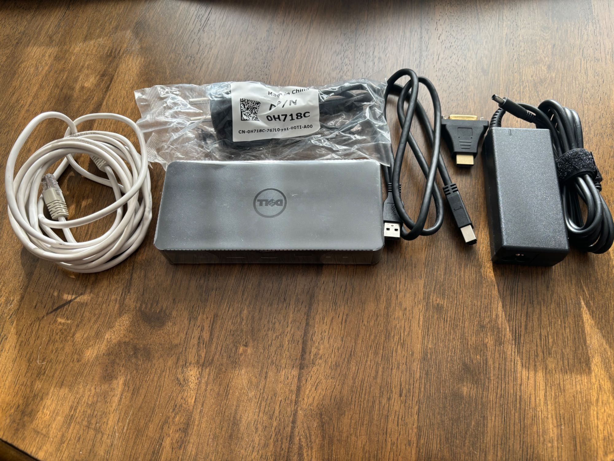 Vand docking station Dell D310”