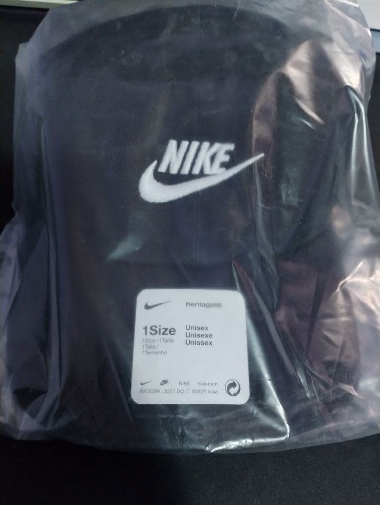 Sapca Nike ( noua , originala ) (nu Jordan , Adidas, Carhartt, Zara,)