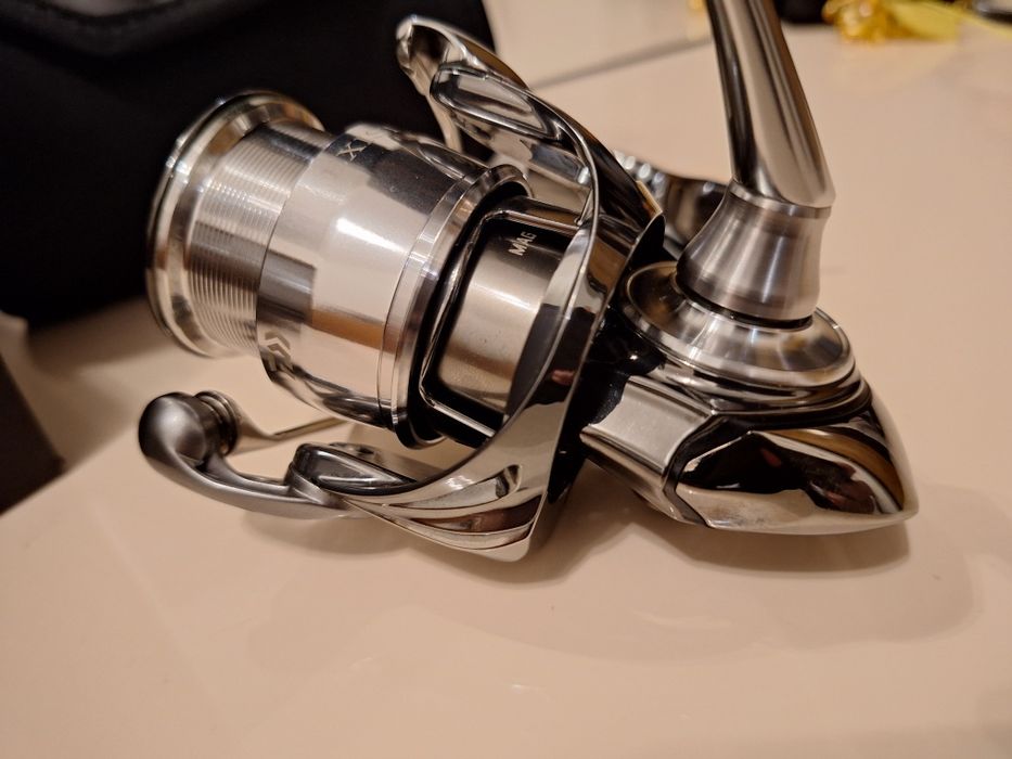 Mulineta Daiwa Exist 2022 LT 2000 S-H