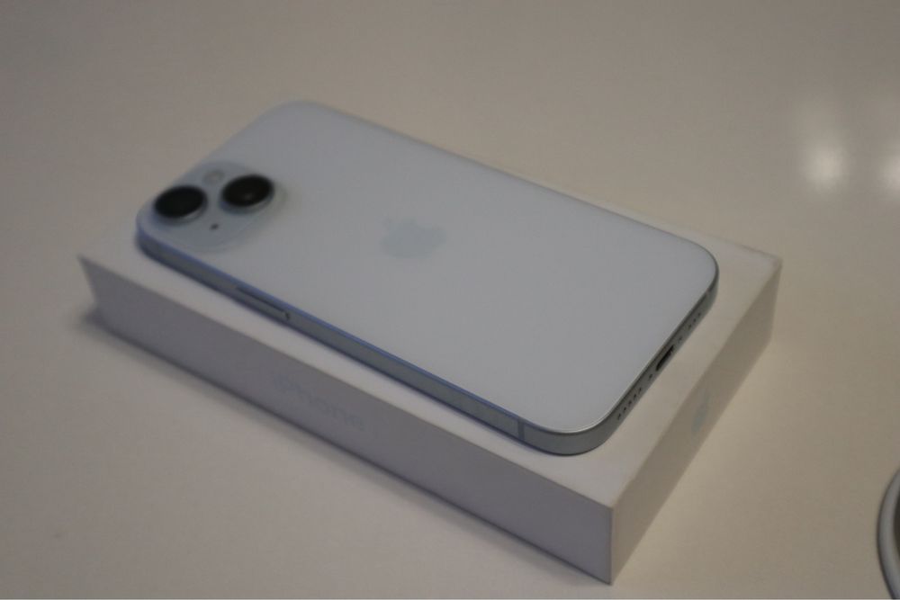 Iphone 15 256 GB blue