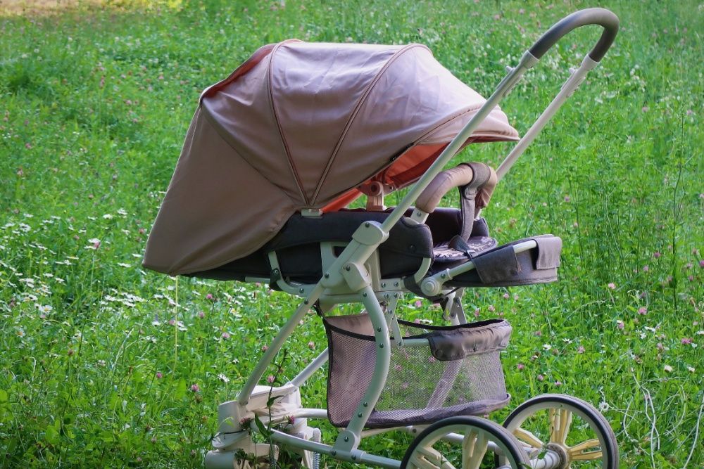 Carucior Bertoni-Lorelli S-700 + Scoica Auto LifeSaver + Cadou Umbrela