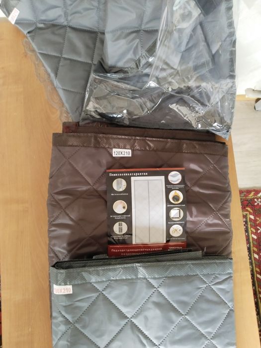 Зимняя дверь,штора на магнитах