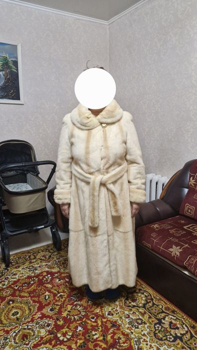 Продам норковую шубу