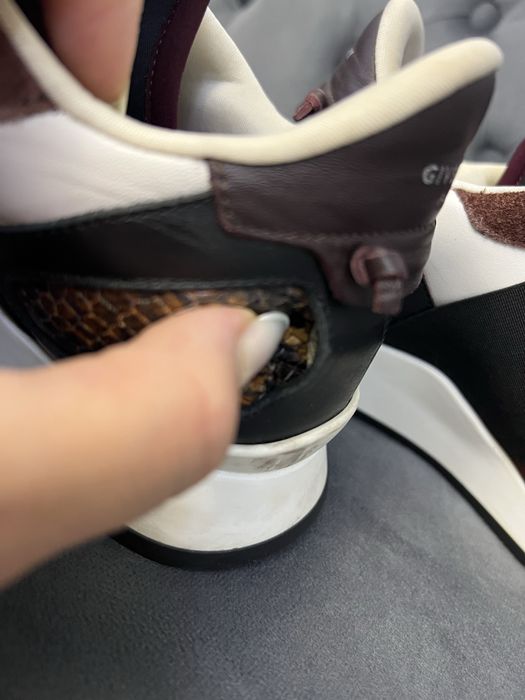 Adidasi Givenchy crocco