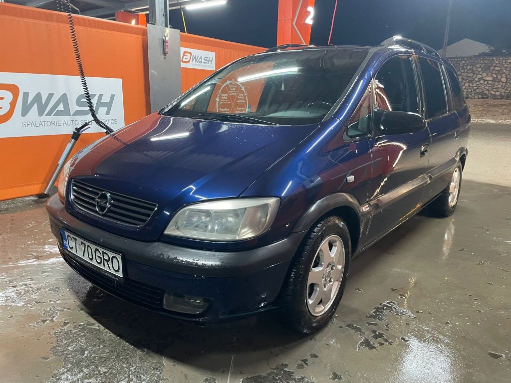 Proprietar vand opel zafira