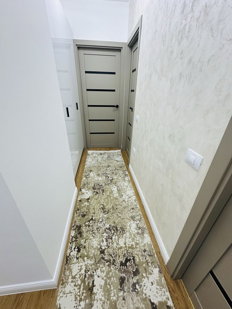 Apt cu 2 camere de inchiriat in bloc nou!
