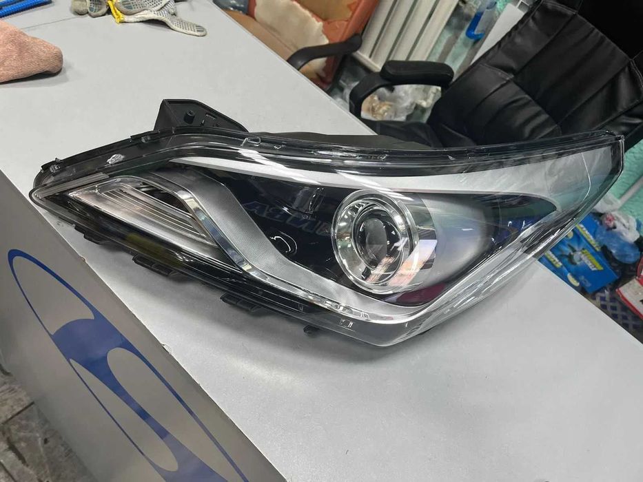 Фара на Хэндай Акцент 17-/ Hyundai Accent 17-