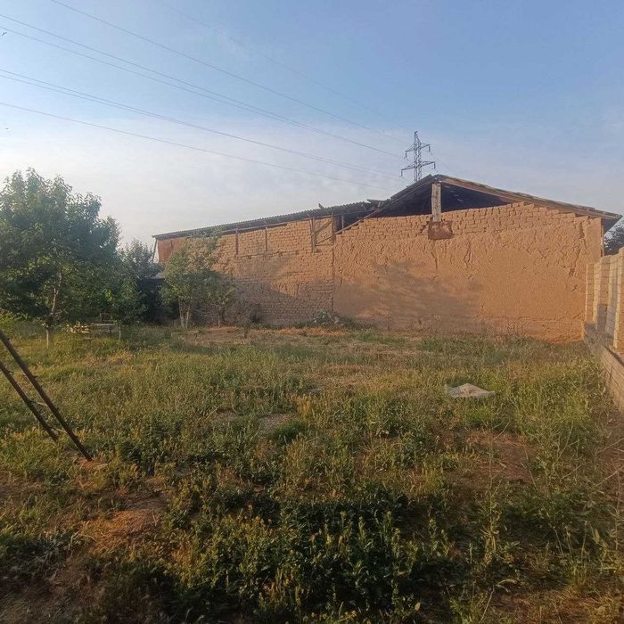 Уй сотилади СРОЧНО!!! Ункурган 6 ва 5 соток, 1 соток нархи 15000 у.е