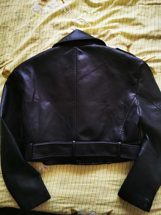 НОВО дамско кожено яке