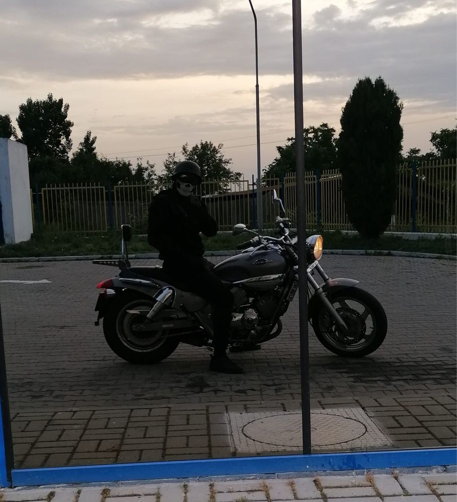 Vând Kymco Venox 250cc
