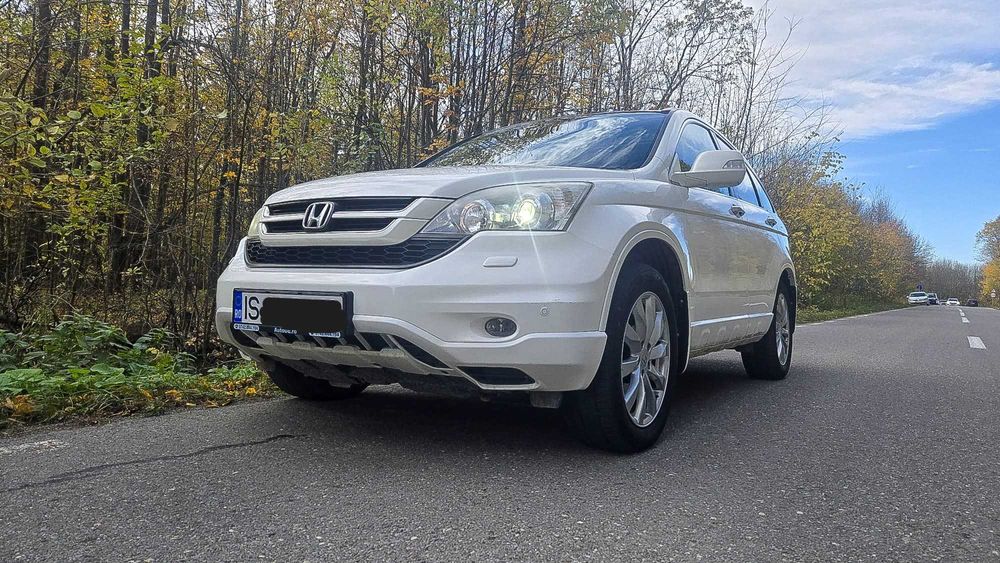 Honda CR-V 2.2 i-DTEC 4x4 – 2011 – panoramic • piele • full dotări